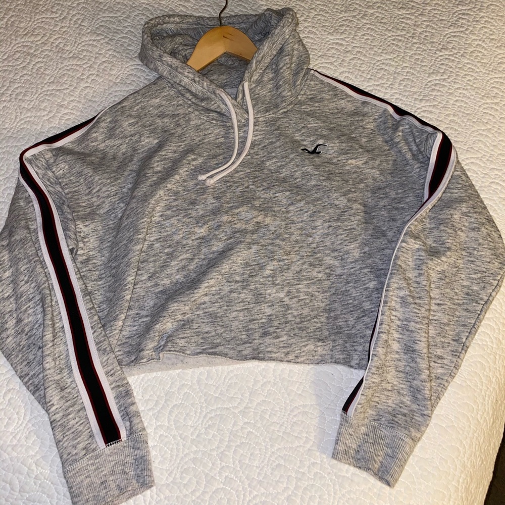 Hollister long sleeve crop top